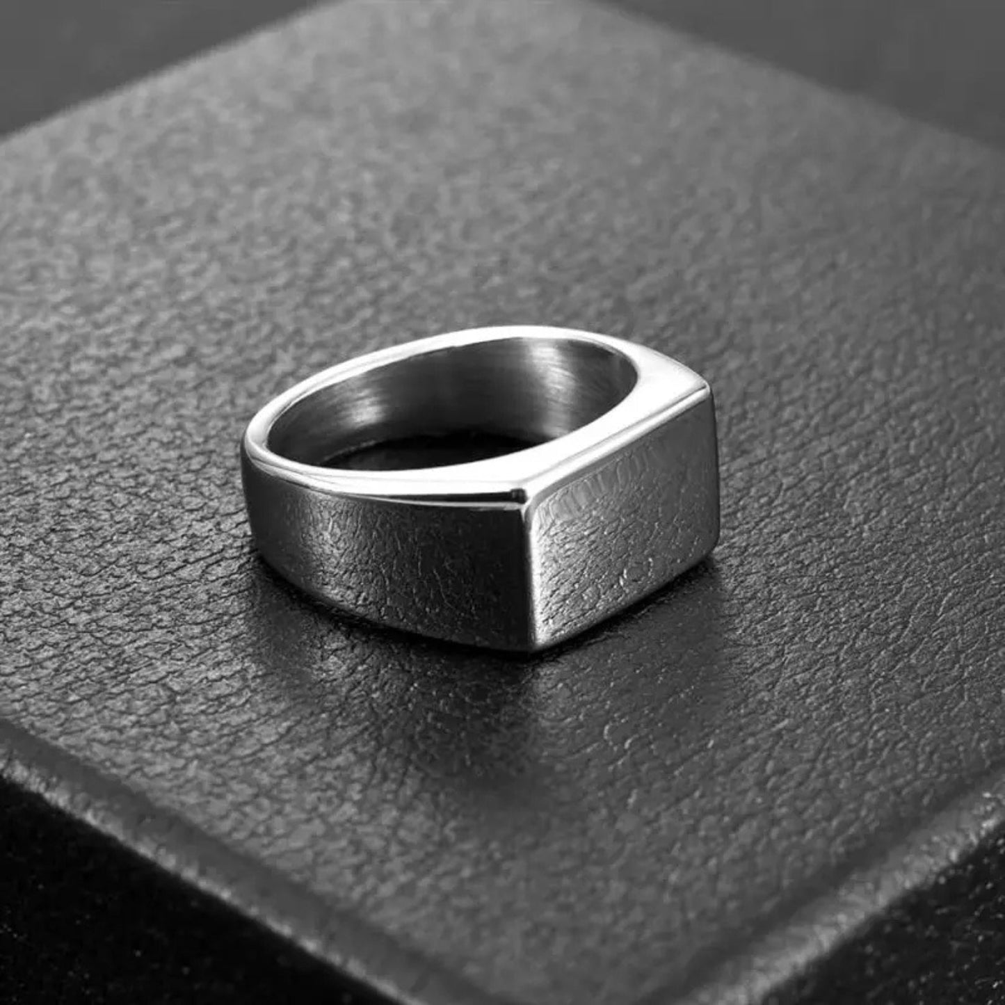 Men's Rectangular Signet Ring