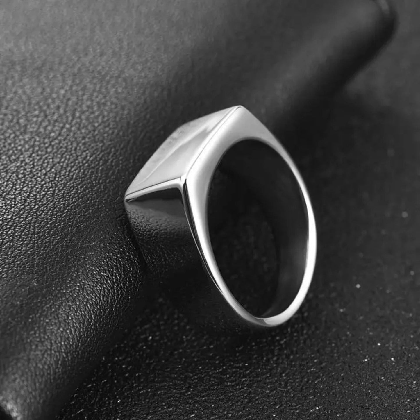 Men's Rectangular Signet Ring