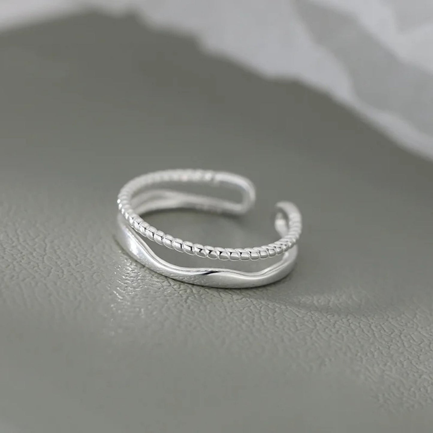 Wavy & Twist Dual-Line Dainty Ring