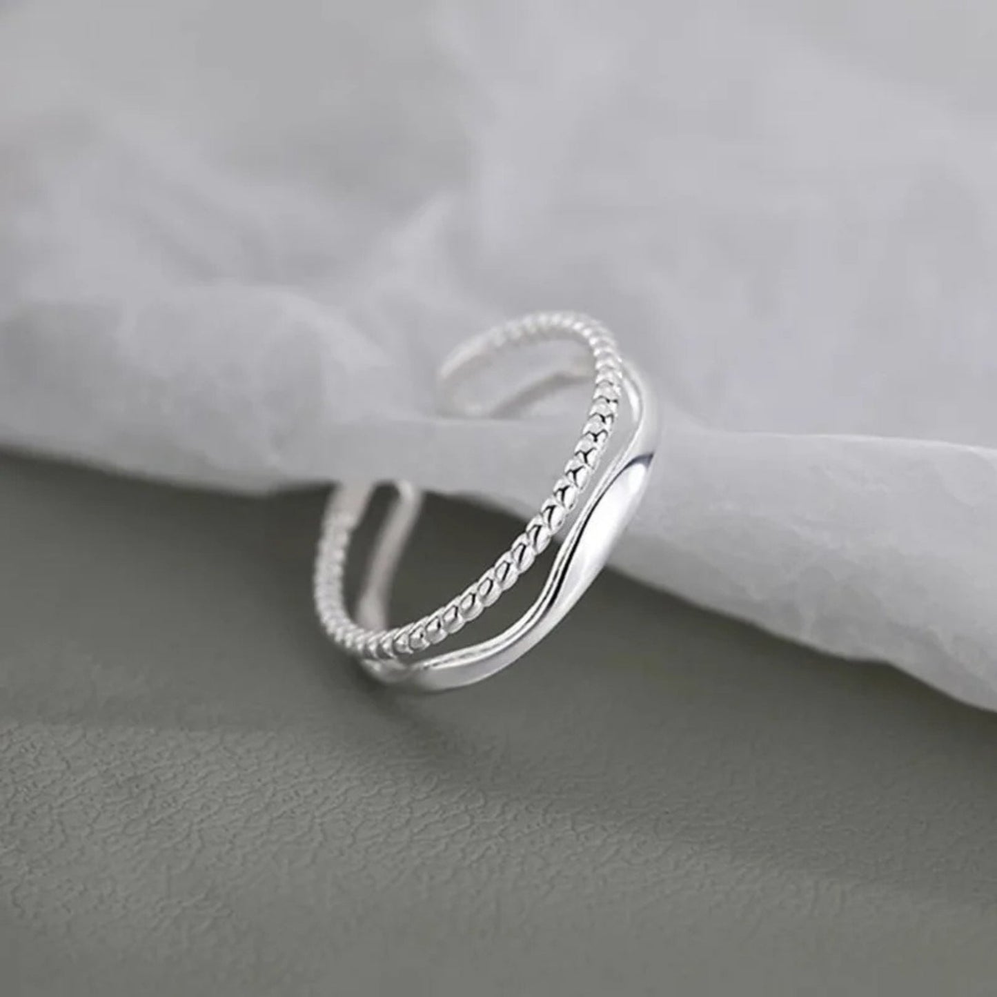 Wavy & Twist Dual-Line Dainty Ring